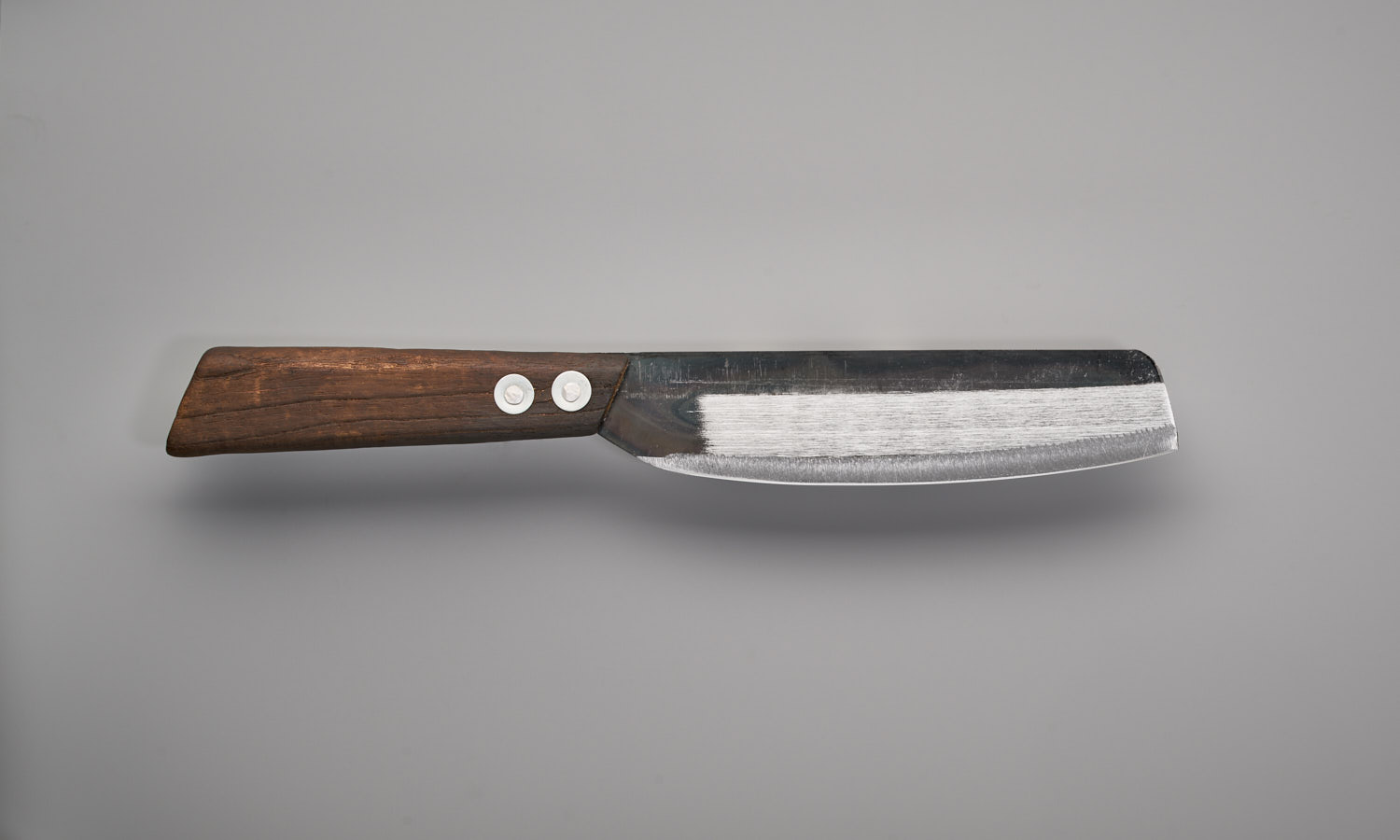 Dünnes asiatisches Kochmesser von Authentic Blades mit gerader Klinge.