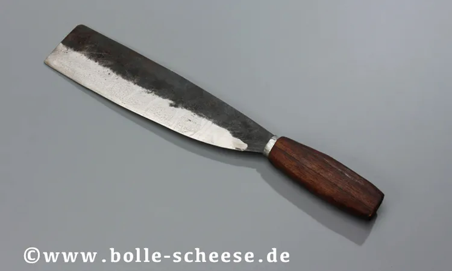 Sehr langes Messer von Authentic Blades im Stil einer Machete, für den garten oder zum Kochen.