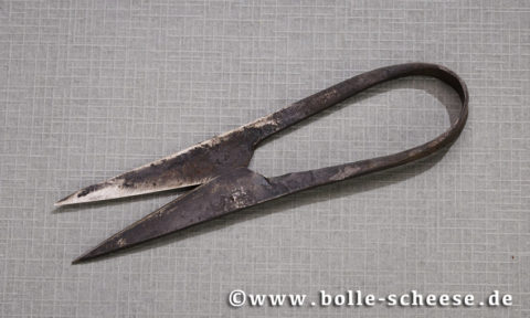 Authentic Blades Bügelschere MO, 6 cm